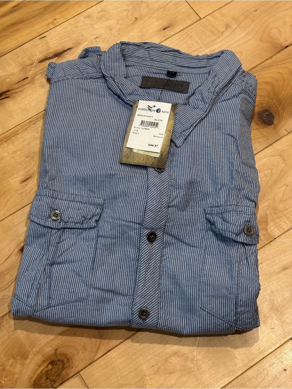 ❤️❤️Nordstrom Men’s Blue Pinstripe Lightweight shirt